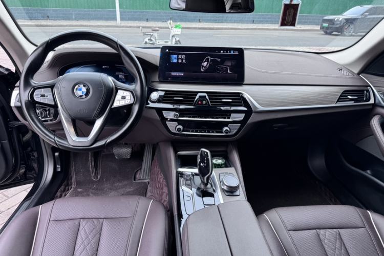 Used BMW 5 Series New Energy 2021 Updated 535Le Luxury Package Interior 2