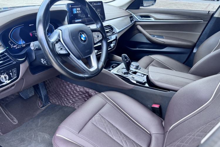 Used BMW 5 Series New Energy 2021 Updated 535Le Luxury Package Interior 3