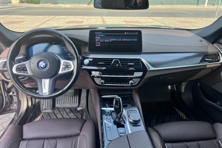 Used BMW 5 Series New Energy 2021 535Le Luxury Package Interior 3