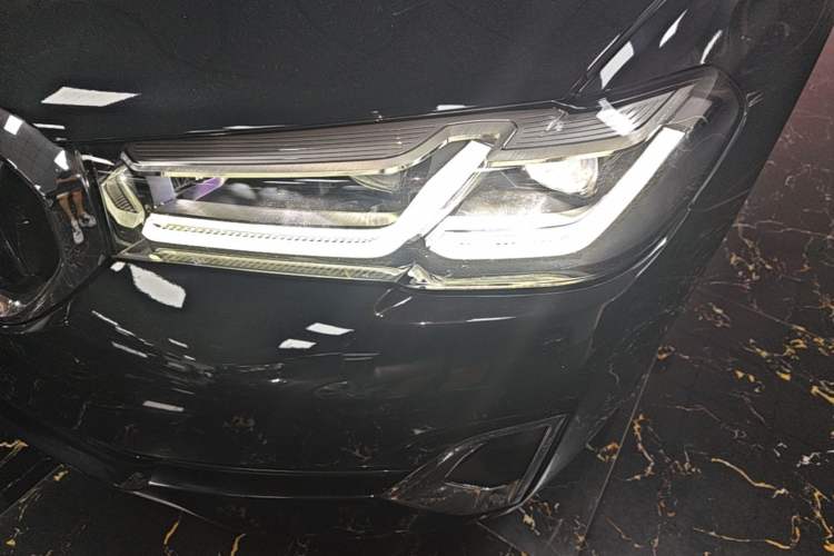 Used BMW 5 Series New Energy 2021 535Le Luxury Package Left Front Headlight