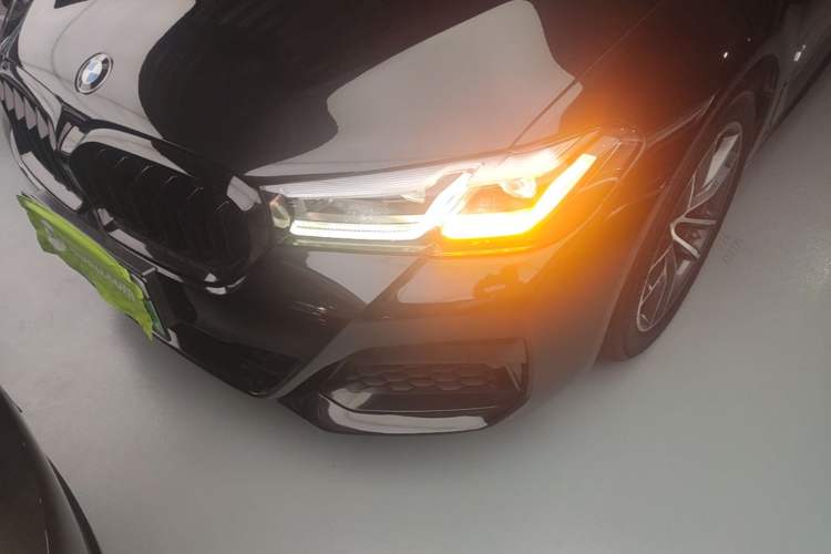 Used BMW 5 Series New Energy 2021 535Le Pioneer Edition M Sport Package Left Front Headlight