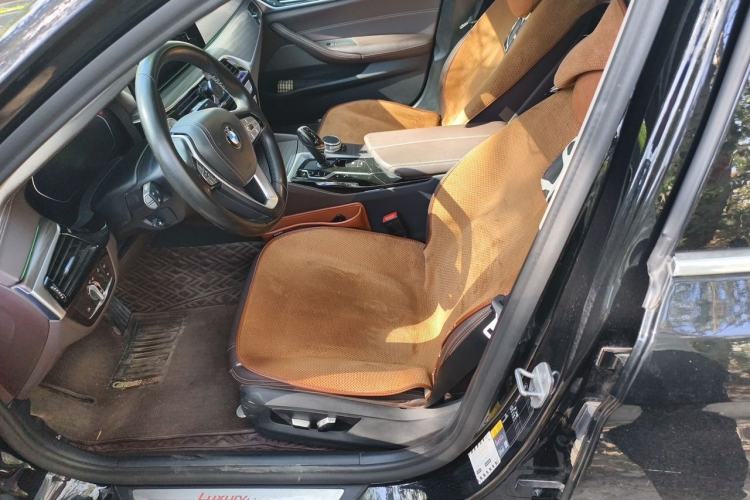 Used BMW 5 Series New Energy 2021 535Le Luxury Package Left Front Seat