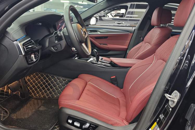 Used BMW 5 Series New Energy 2021 Restyled 535Le Pioneer Edition M Sport Package Left Front Seat