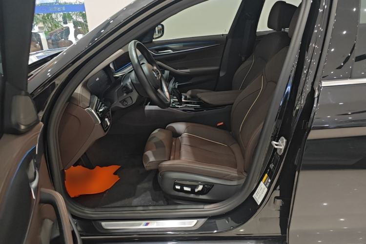 Used BMW 5 Series New Energy 2021 535Le Pioneer Edition M Sport Package Left Front Seat