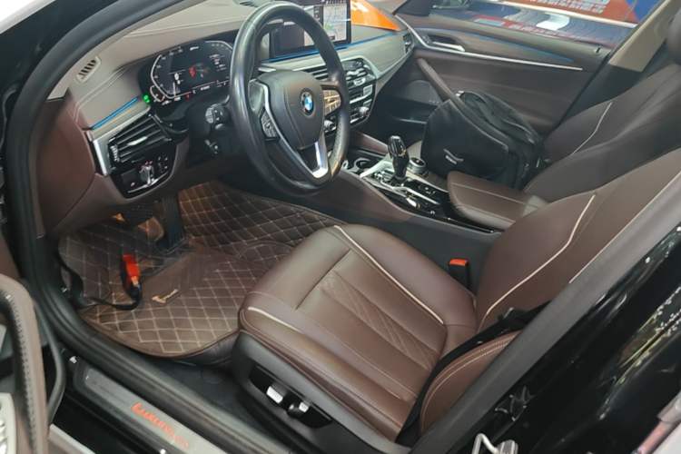 Used BMW 5 Series New Energy 2021 535Le Luxury Package Left Front Seat