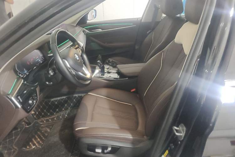 Used BMW 5 Series New Energy 2021 Updated 535Le Luxury Package Left Front Seat