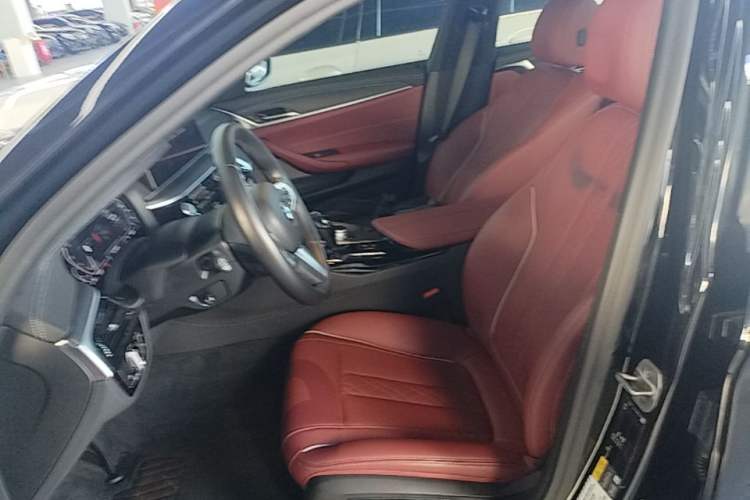 Used BMW 5 Series New Energy 2021 535Le M Sport Package Left Front Seat