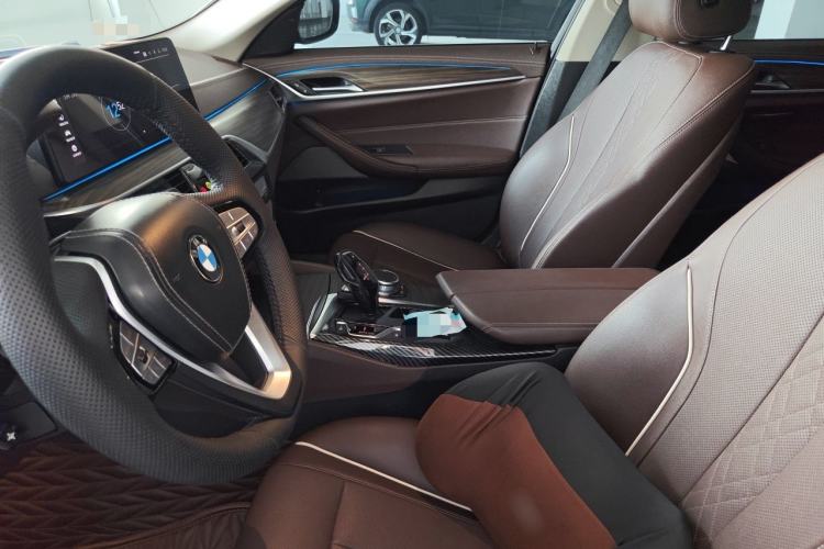 Used BMW 5 Series New Energy 2021 535Le Luxury Package Left Front Seat