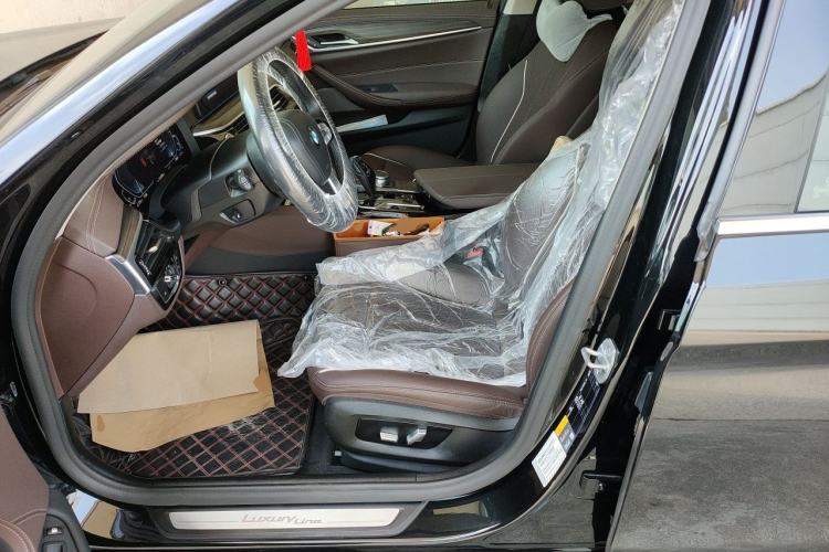 Used BMW 5 Series New Energy 2021 535Le Luxury Package Left Front Seat
