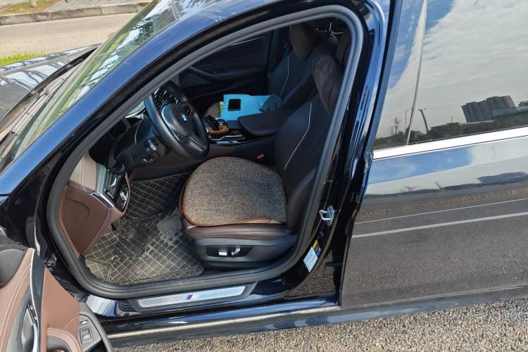 Used BMW 5 Series New Energy 2021 535Le M Sport Package Left Front Seat