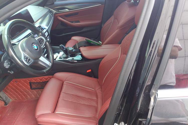 Used BMW 5 Series New Energy 2021 535Le Pioneer Edition M Sport Package Left Front Seat