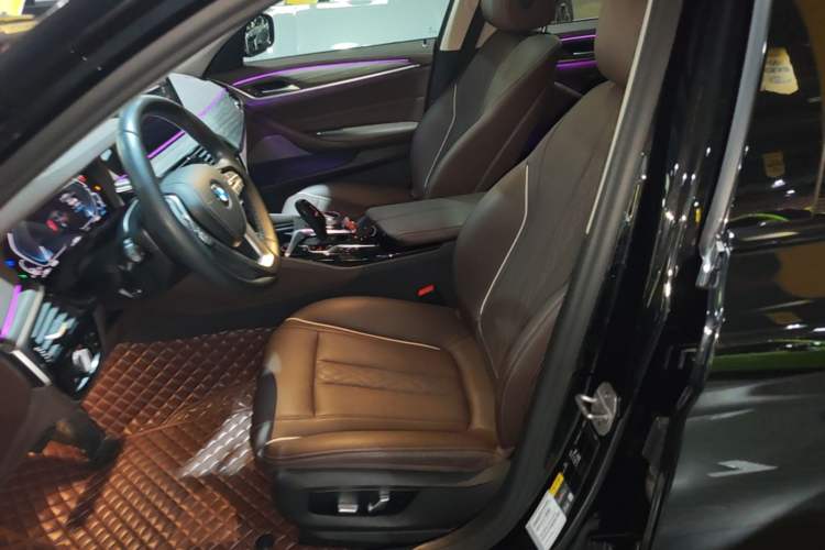 Used BMW 5 Series New Energy 2021 535Le Luxury Package Left Front Seat