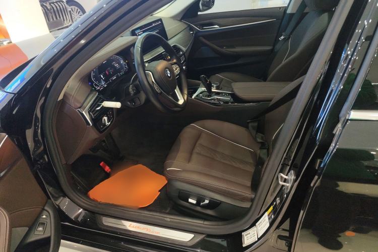 Used BMW 5 Series New Energy 2021 535Le Luxury Package Left Front Seat