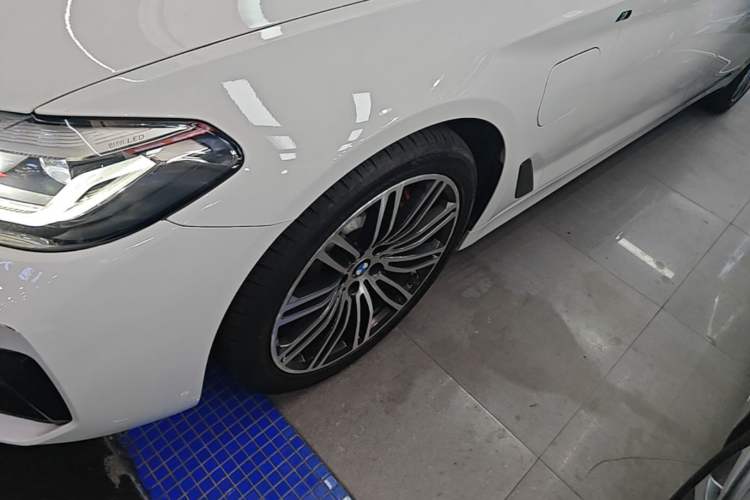 Used BMW 5 Series New Energy 2021 535Le Luxury Package Left Front Wheel Hub