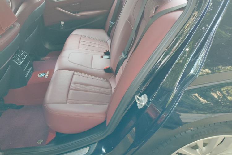Used BMW 5 Series New Energy 2021 535Le Luxury Package Left Rear Seat