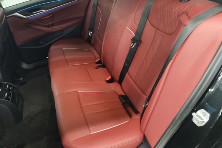 Used BMW 5 Series New Energy 2021 535Le M Sport Package Left Rear Seat