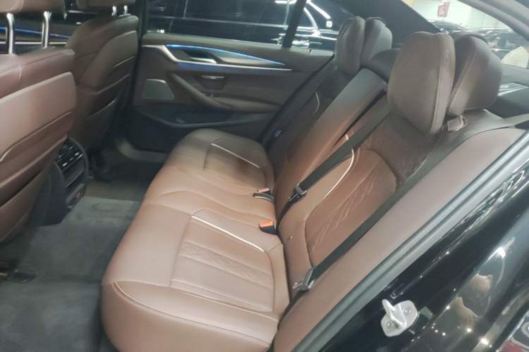 Used BMW 5 Series New Energy 2021 535Le Pioneer Edition M Sport Package Left Rear Seat