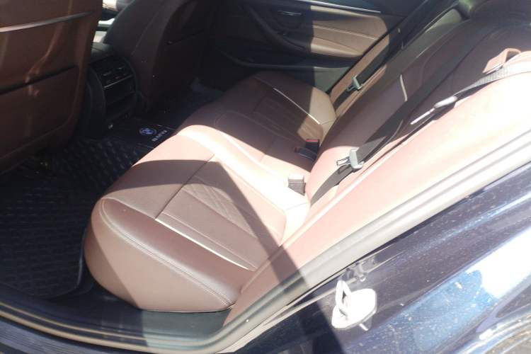 Used BMW 5 Series New Energy 2021 535Le M Sport Package Left Rear Seat