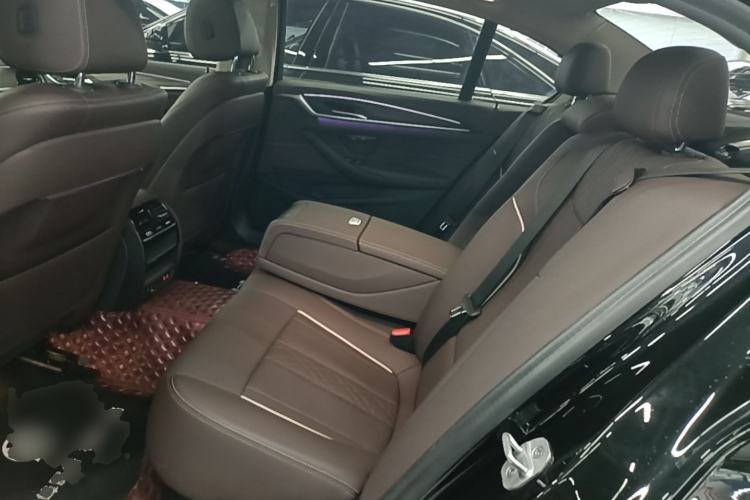 Used BMW 5 Series New Energy 2021 535Le Luxury Package Left Rear Seat