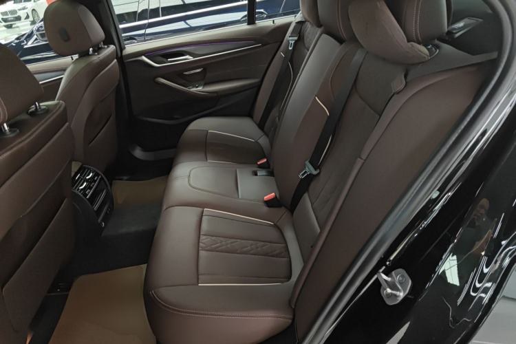 Used BMW 5 Series New Energy 2021 535Le M Sport Package Left Rear Seat