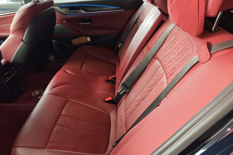 Used BMW 5 Series New Energy 2021 535Le Pioneer Edition M Sport Package Left Rear Seat