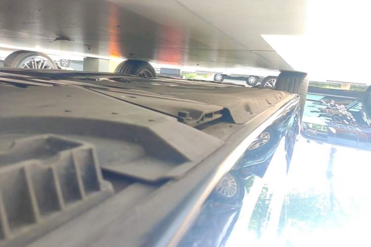 Used BMW 5 Series New Energy 2021 535Le Luxury Package Left Side Sill