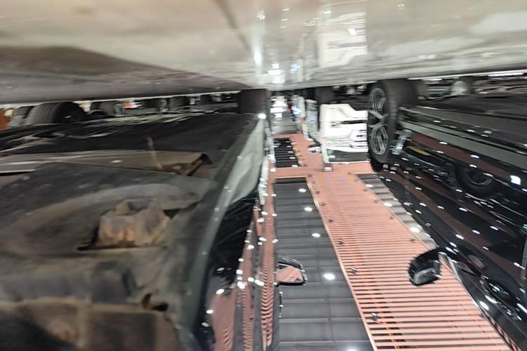 Used BMW 5 Series New Energy 2021 535Le M Sport Package Left Side Sill