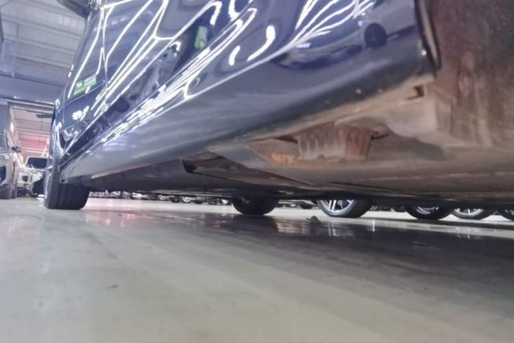 Used BMW 5 Series New Energy 2021 535Le M Sport Package Left Side Sill