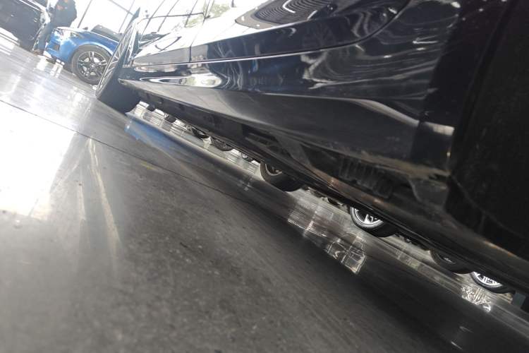 Used BMW 5 Series New Energy 2021 535Le Luxury Package Left Side Sill