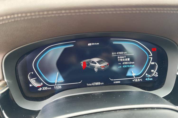 Used BMW 5 Series New Energy 2021 535Le Luxury Package Odometer Close Up