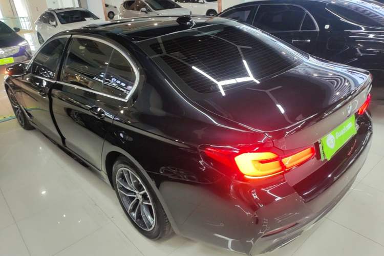 Used BMW 5 Series New Energy 2021 535Le Pioneer Edition M Sport Package Rear Left 45 Deg