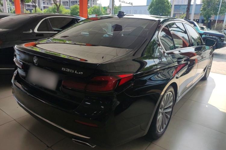 Used BMW 5 Series New Energy 2021 535Le Luxury Package Rear Right 45 Deg