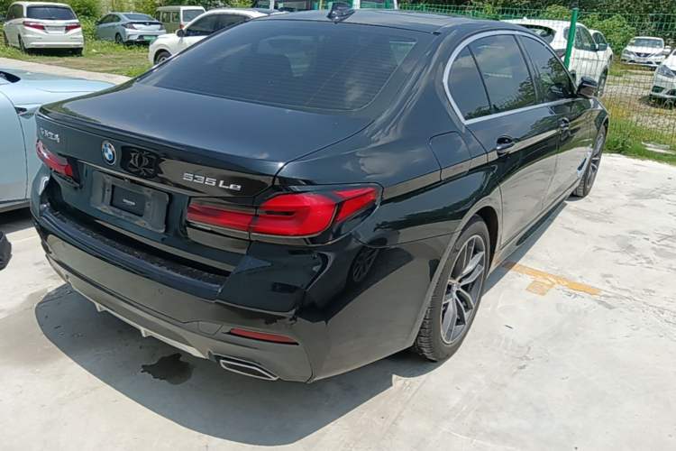 Used BMW 5 Series New Energy 2021 535Le M Sport Package Rear Right 45 Deg