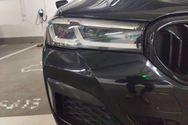 Used BMW 5 Series New Energy 2021 535Le Pioneer Edition M Sport Package Right Front Headlight