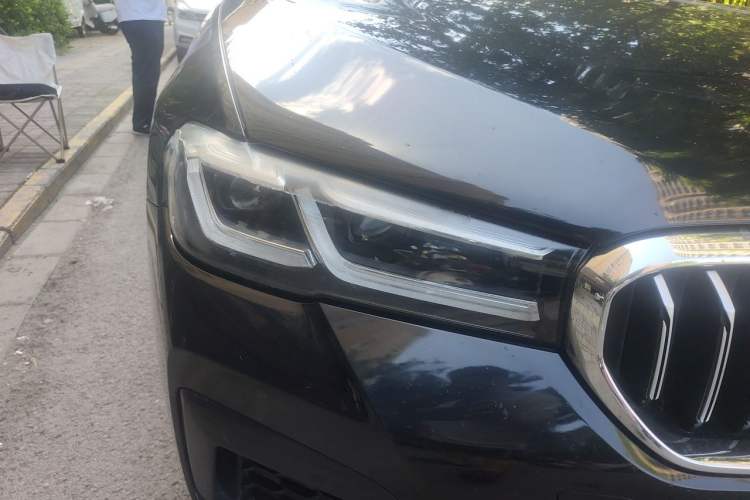 Used BMW 5 Series New Energy 2021 535Le M Sport Package Right Front Headlight