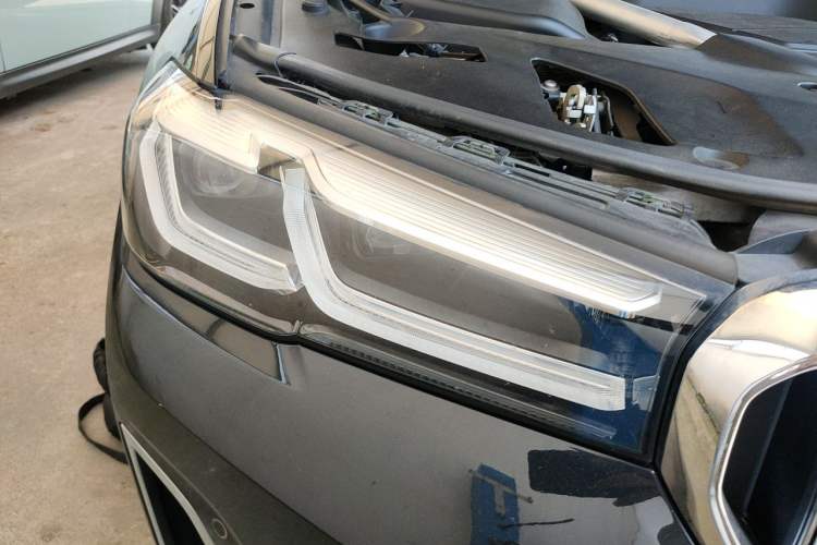 Used BMW 5 Series New Energy 2021 535Le Luxury Package Right Front Headlight
