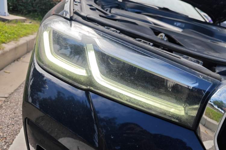 Used BMW 5 Series New Energy 2021 535Le M Sport Package Right Front Headlight