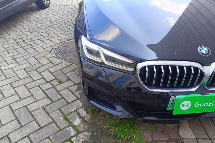 Used BMW 5 Series New Energy 2021 535Le Pioneer Edition M Sport Package Right Front Headlight
