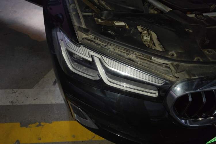 Used BMW 5 Series New Energy 2021 Updated 535Le Luxury Package Right Front Headlight