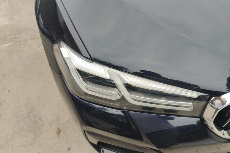 Used BMW 5 Series New Energy 2021 535Le M Sport Package Right Front Headlight