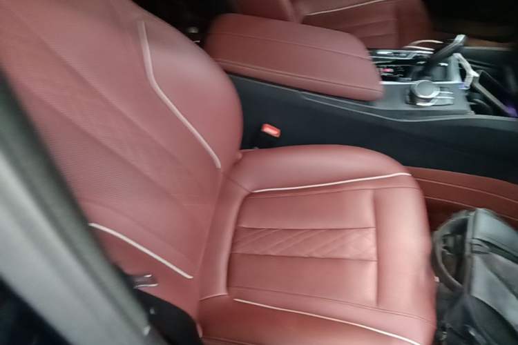 Used BMW 5 Series New Energy 2021 Restyled 535Le M Sport Package Right Front Seat