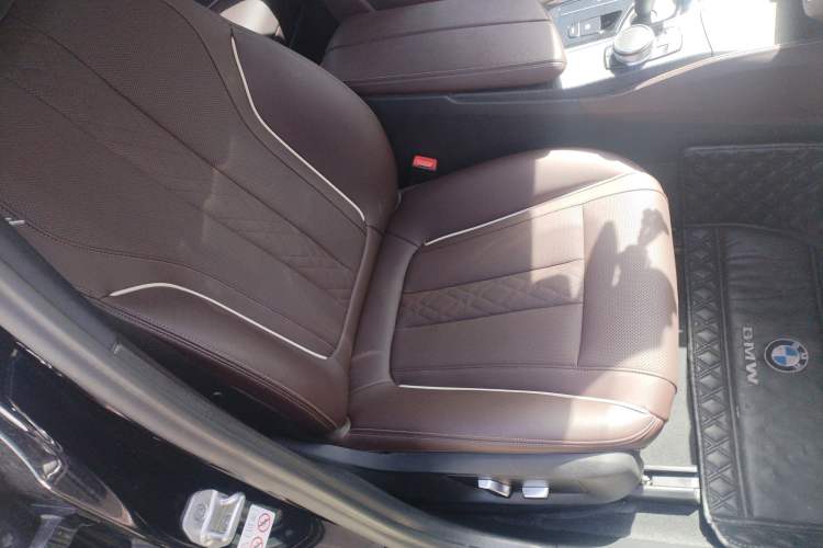 Used BMW 5 Series New Energy 2021 535Le M Sport Package Right Front Seat