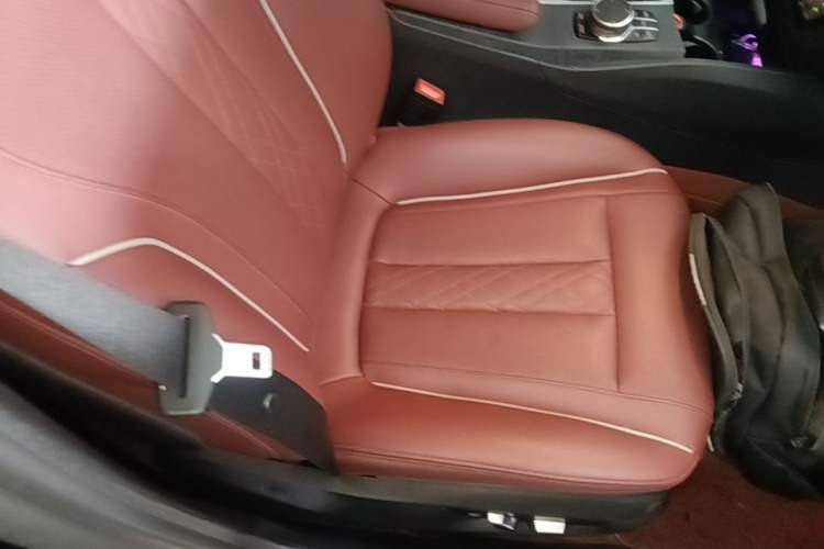 Used BMW 5 Series New Energy 2021 Restyled 535Le M Sport Package Right Front Seat