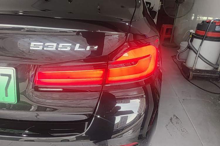 Used BMW 5 Series New Energy 2021 Updated 535Le Luxury Package Right Rear Taillight