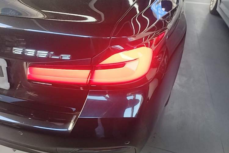 Used BMW 5 Series New Energy 2021 535Le M Sport Package Right Rear Taillight