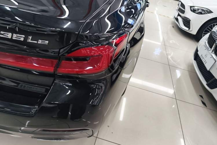 Used BMW 5 Series New Energy 2021 535Le M Sport Package Right Rear Taillight