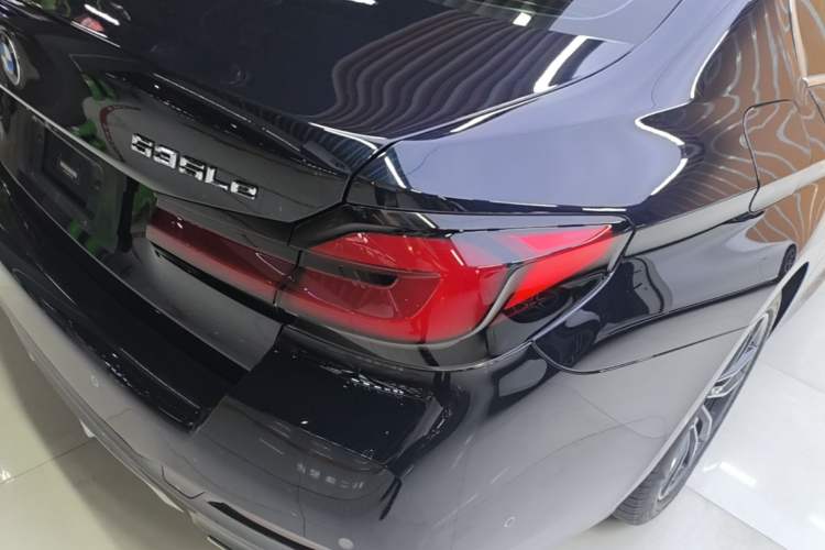 Used BMW 5 Series New Energy 2021 535Le Pioneer Edition M Sport Package Right Rear Taillight