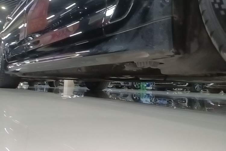 Used BMW 5 Series New Energy 2021 Restyled 535Le Pioneer Edition M Sport Package Right Side Sill