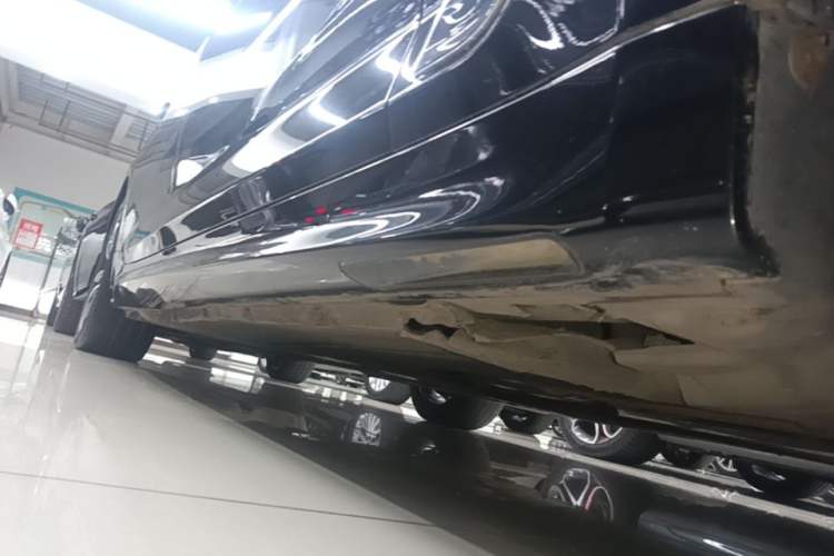 Used BMW 5 Series New Energy 2021 535Le M Sport Package Right Side Sill
