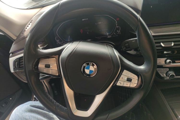 Used BMW 5 Series New Energy 2021 535Le Luxury Package Steering Wheel